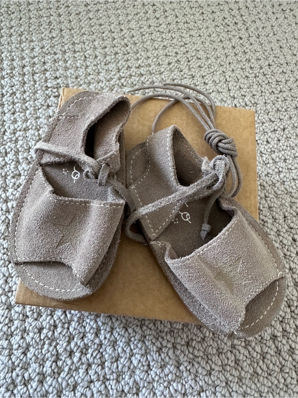 Tocoto Vintage suede baby star sandals 19